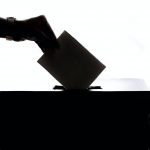 Εσωκομματικές εκλογές ΠΑΣΟΚ: Έκλεισαν οι κάλπες – Πάνω από 140.000 μέλη ψήφισαν